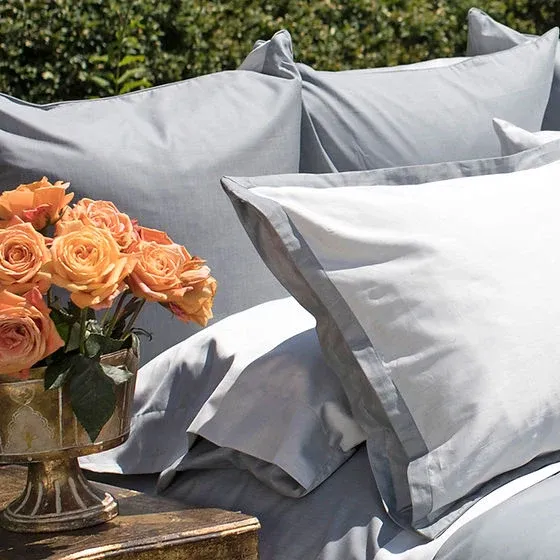 Chambray Sateen Duvet Cover Silver – 100% Long-Staple Cotton, 300 TC | St Genève