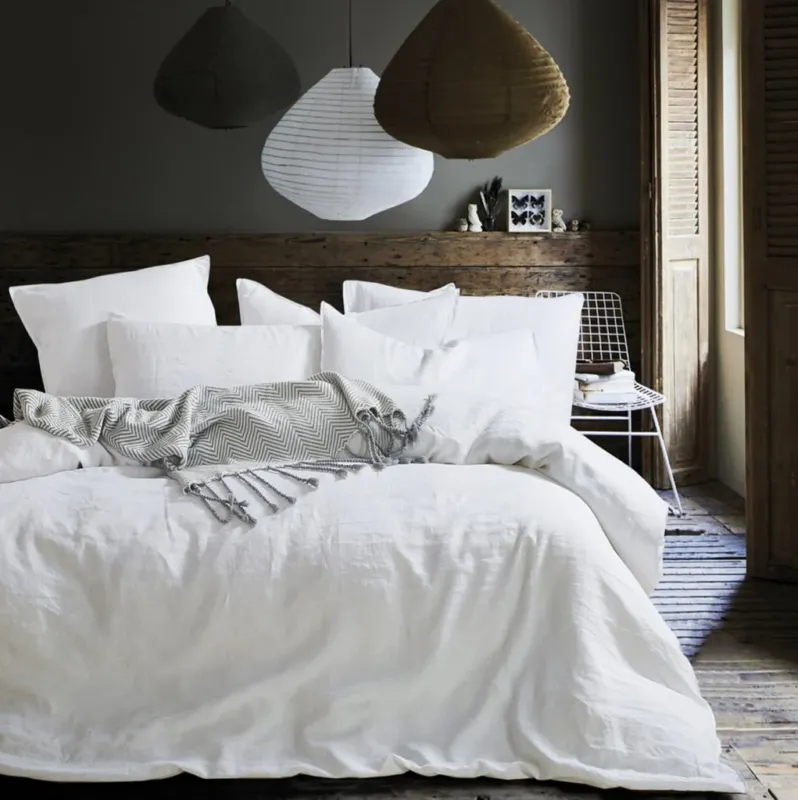 Studio Collection Star White Linen Duvet Cover Set with Shams